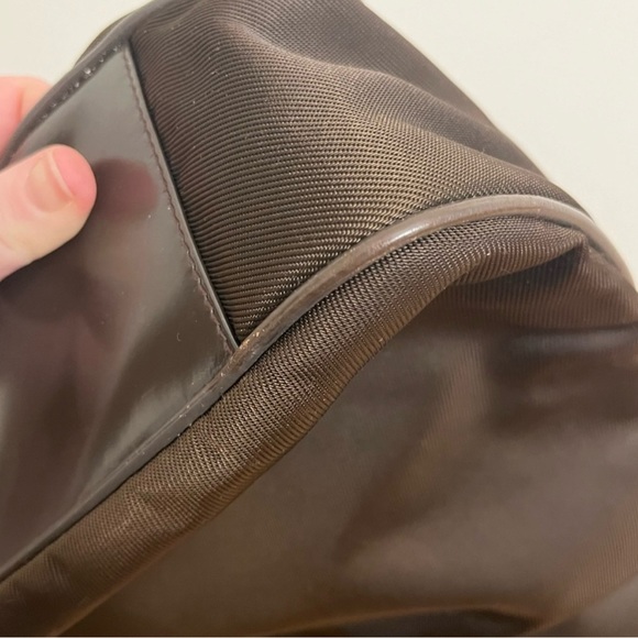 Vintage Gucci Brown Nylon With Bamboo handles - Picture 6 of 9